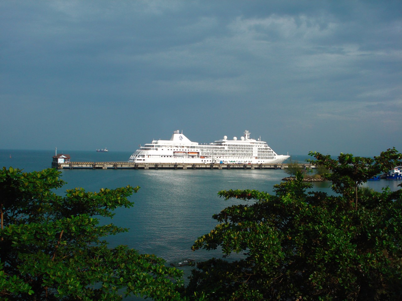 Sihanouk ville Economy Cruise Ship